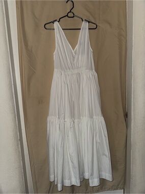 En Saison White V-Neck Tiered Maxi Dress